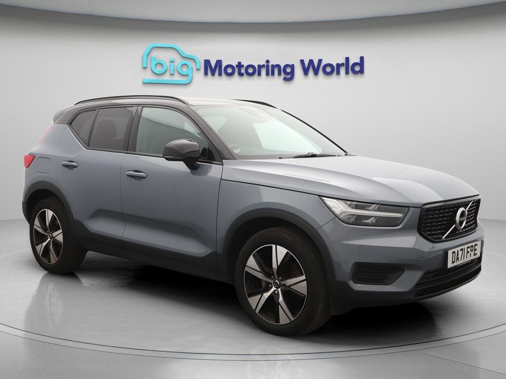 2021 Volvo XC40 1.5 T5 R-Design (262bhp)
