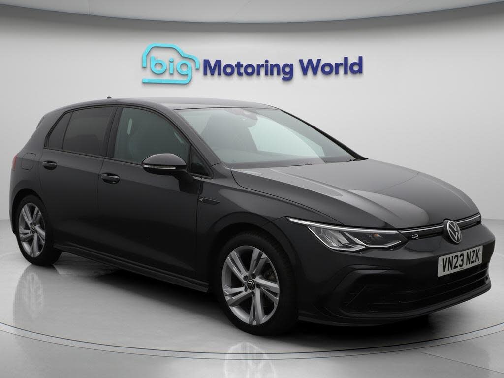 2023 Volkswagen Golf 1.5 eTSI R-Line Hatchback