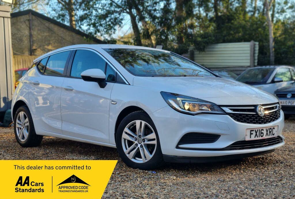 2016 Vauxhall Astra 1.6CDTi Design (110ps) ecoFLEX (s/s) Hatchback
