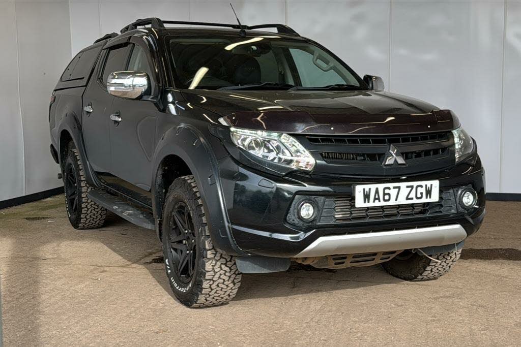 2017 Mitsubishi L200 2.4DI-D Barbarian SVP auto