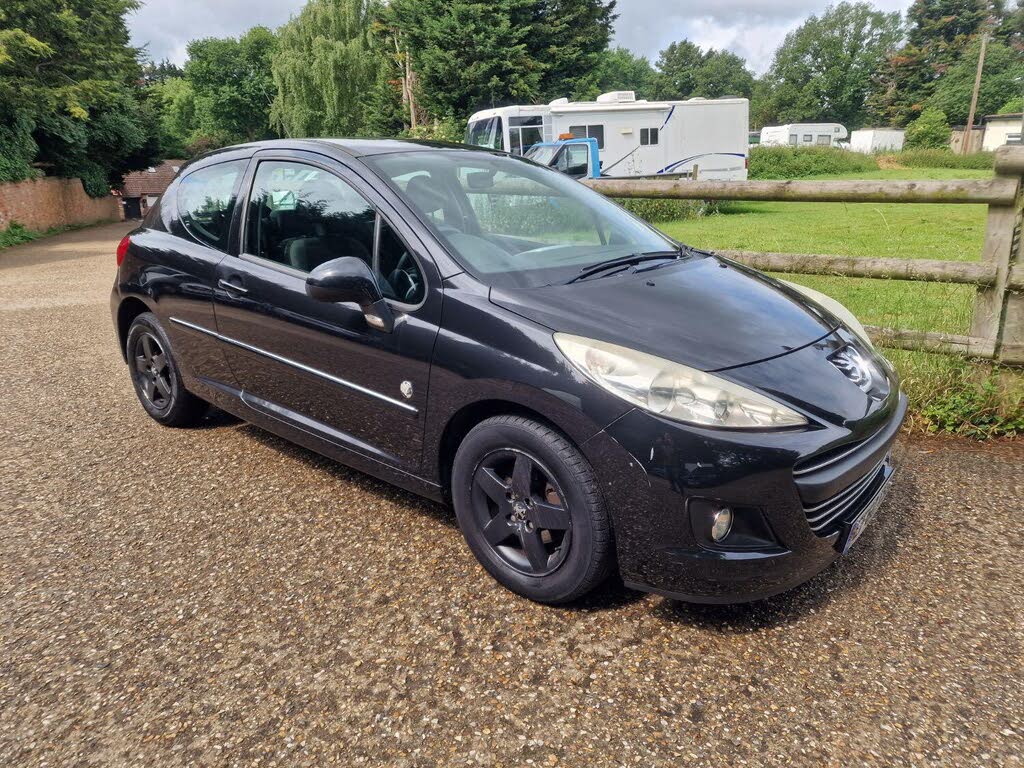 2011 Peugeot 207 1.4 Envy 75 3d 1360cc