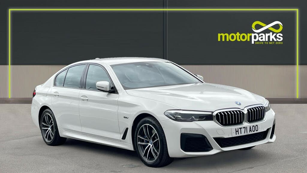 2022 BMW 5 Series 2.0 530e xDrive M Sport Saloon 4d