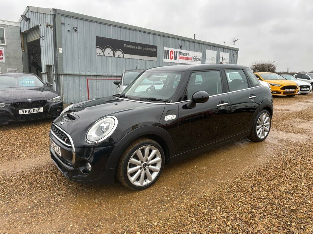 2015 MINI Cooper 2.0 Cooper S 5d