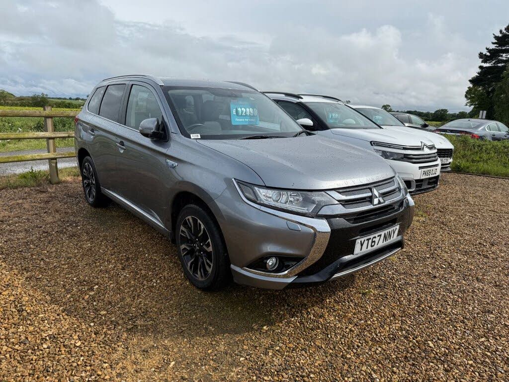 2017 Mitsubishi Outlander 2.0 Kotu PHEV (Leather)(5st)