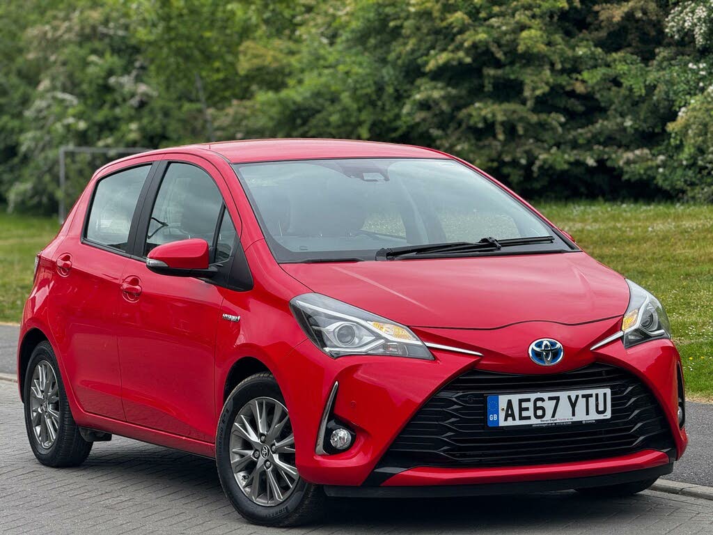 2017 Toyota Yaris 1.5 VVT-i Icon Tech (98bhp) Hybrid 1497cc E-CVT