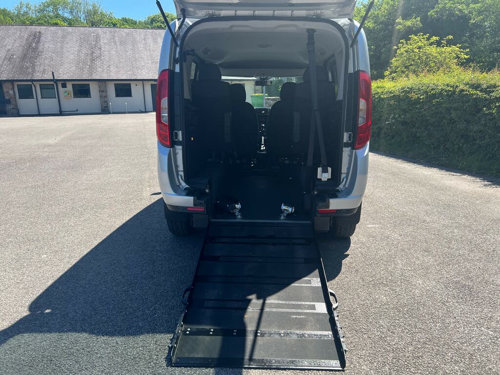 2017 Fiat Doblo 1.6MultiJet Lounge (95bhp)
