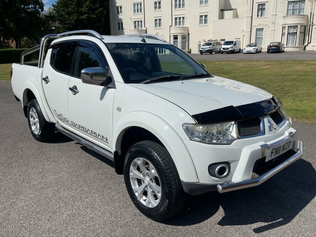 2011 Mitsubishi L200 2.5TD Barbarian auto