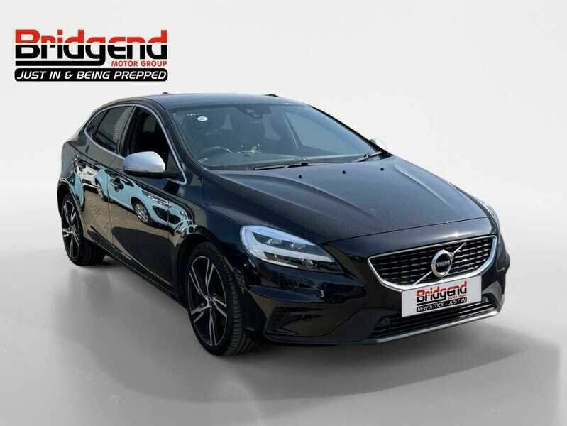 2019 Volvo V40 2.0 T2 R- Design Edition