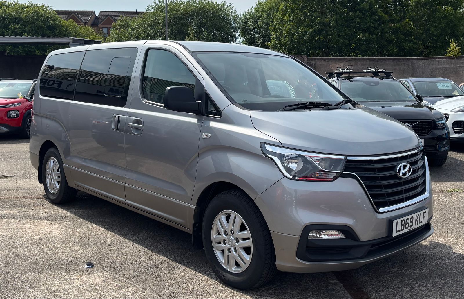2019 Hyundai i800 2.5CRDi SE (136ps)