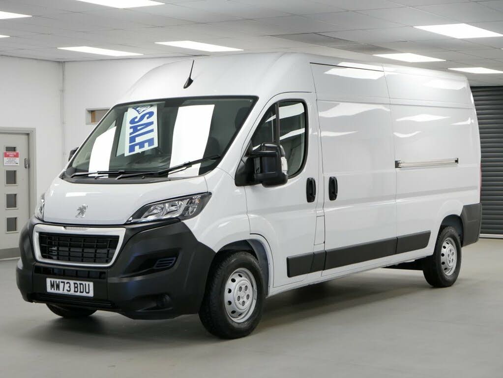 2023 Peugeot Boxer 2.2 BlueHDi Professional Premium+ 435 L3H2