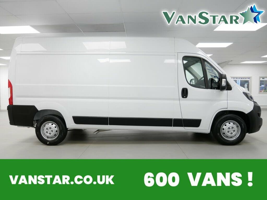 2023 Peugeot Boxer 2.2 BlueHDi Professional Premium+ 435 L3H2