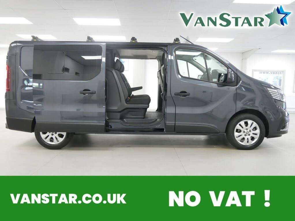 2023 Renault Trafic Passenger 2.0 Blue dCi LL30 150 Sport