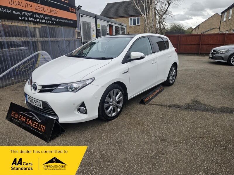 2015 Toyota Auris 1.8 VVT-i HSD Excel Hatchback E-CVT
