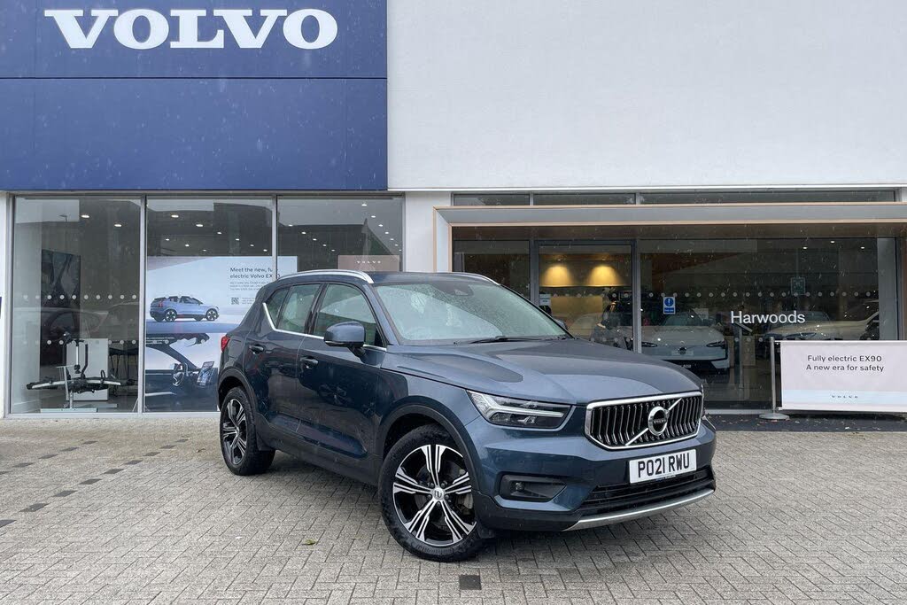 2021 Volvo XC40 1.5 T4 Inscription (208bhp)