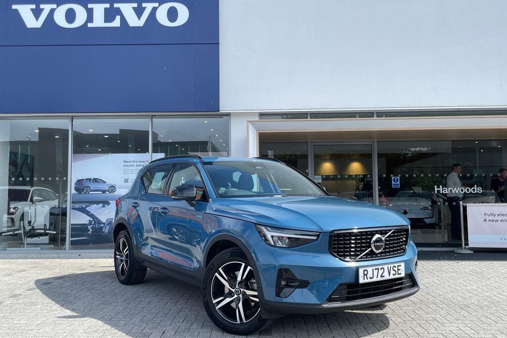 2022 Volvo XC40 2.0 B3 Plus