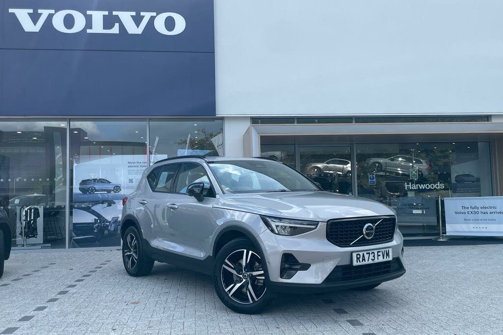 2024 Volvo XC40 2.0 B4 Plus