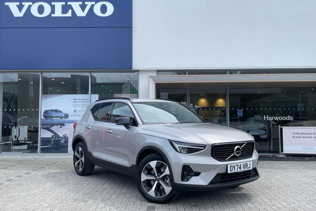 2024 Volvo XC40 2.0 B4 Plus
