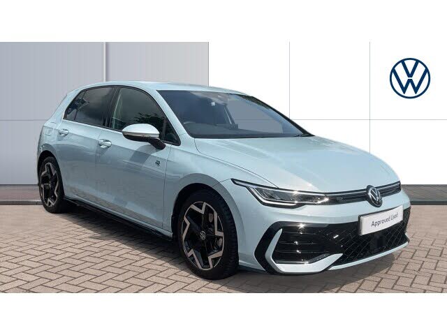 2025 Volkswagen Golf 1.5 TSI R-Line Hatchback