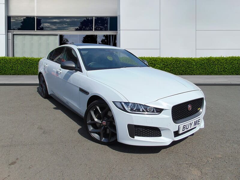 2019 Jaguar XE 2.0i 300 Sport