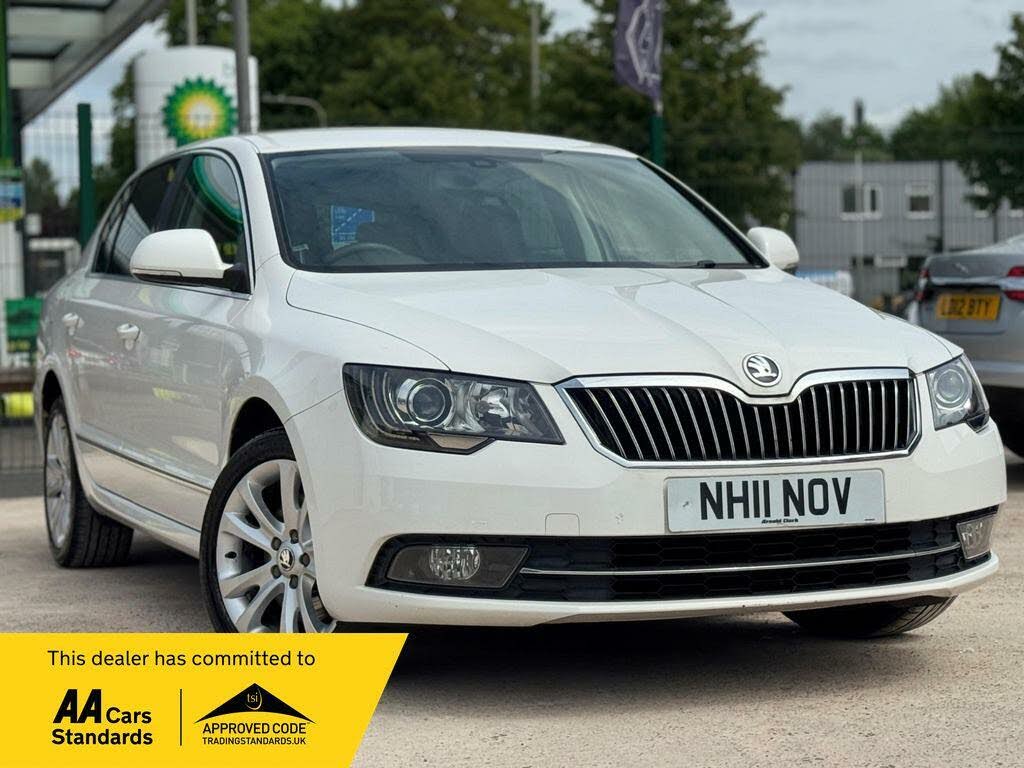 2014 Skoda Superb 1.8 Elegance Hatchback