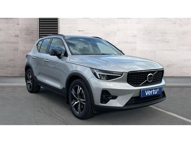 2023 Volvo XC40 2.0 B3 Plus