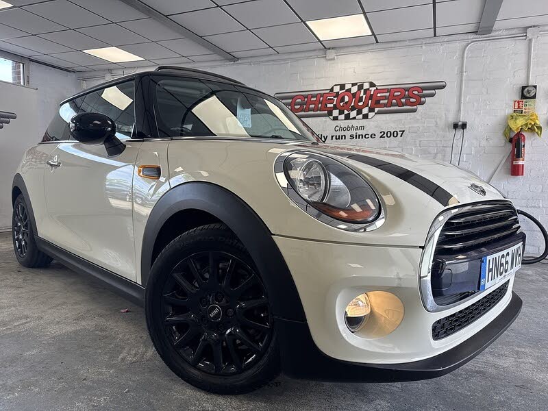 2016 MINI Cooper 1.5 Cooper (s/s) Hatchback 3d