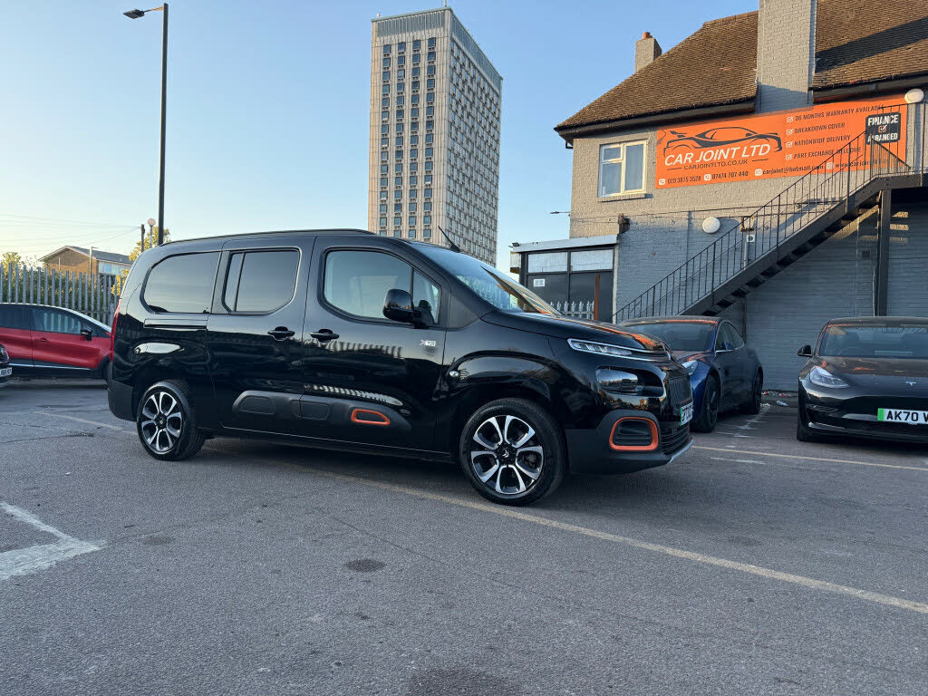2024 Citroen Berlingo E Flair XTR XL Size