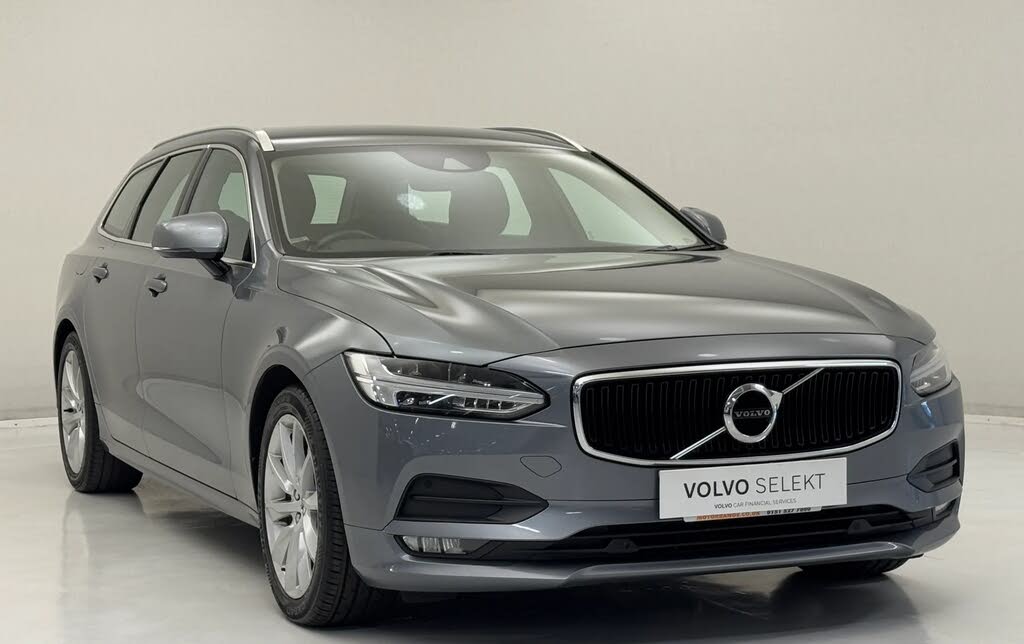 2019 Volvo V90 2.0 T4 Momentum Plus