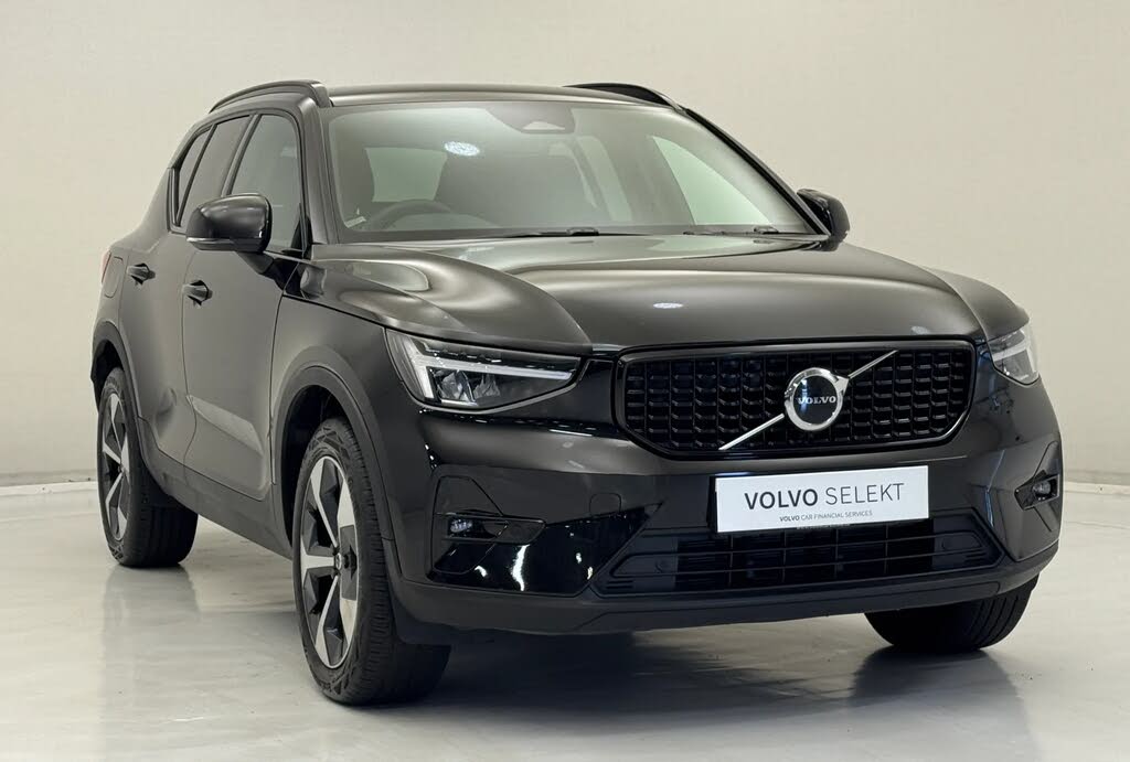 2024 Volvo XC40 2.0 B3 Plus