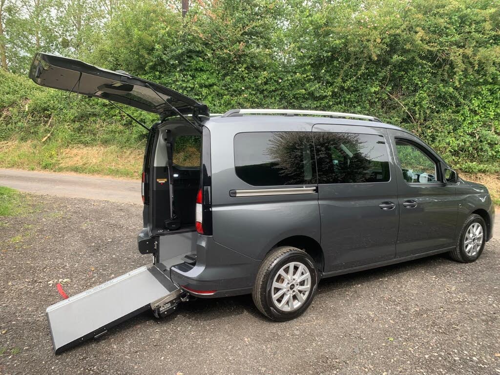 2024 Ford Tourneo Connect 2.0 Titanium Auto