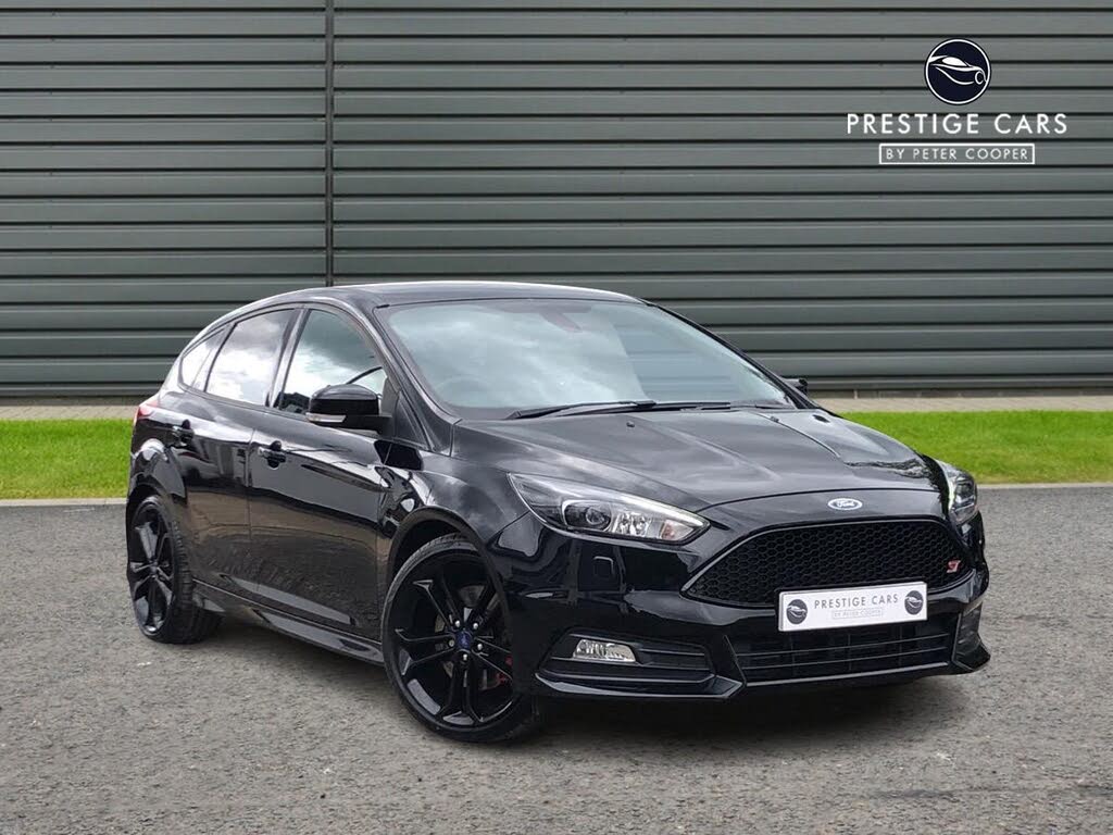 2017 Ford Focus 2.0T ST3 Hatchback