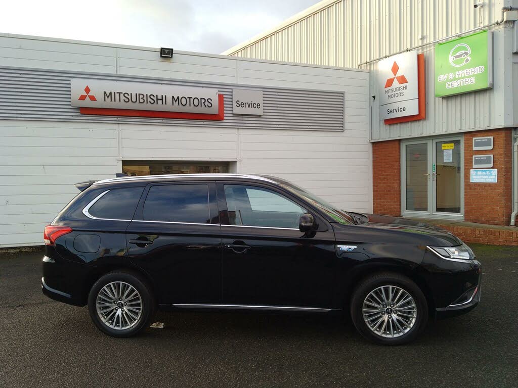 2021 Mitsubishi Outlander 2.4 Dynamic Safety PHEV