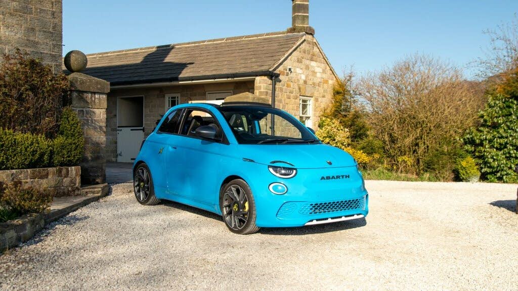 2023 Abarth 500C E 500e Turismo