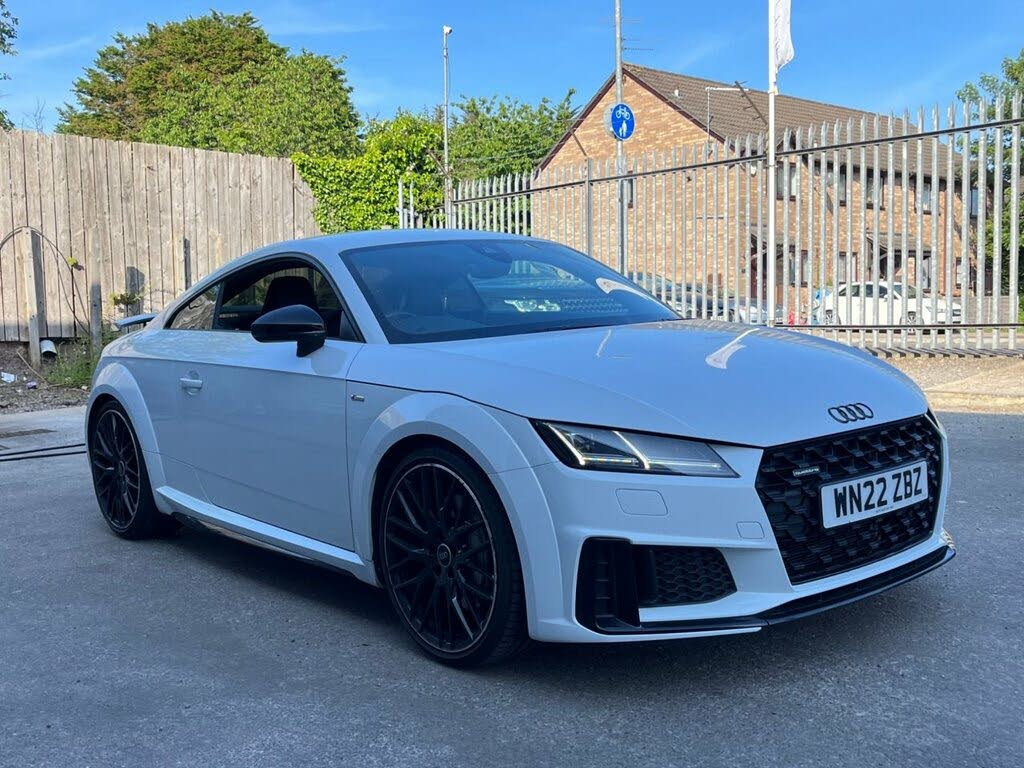 2022 Audi TT Coupe 2.0 45 TFSI Black Edition quattro