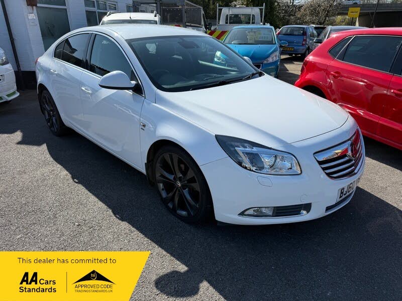 2010 Vauxhall Insignia 2.0TD SRi 2.0CDTi (160ps) Hatchback 5d 1956cc