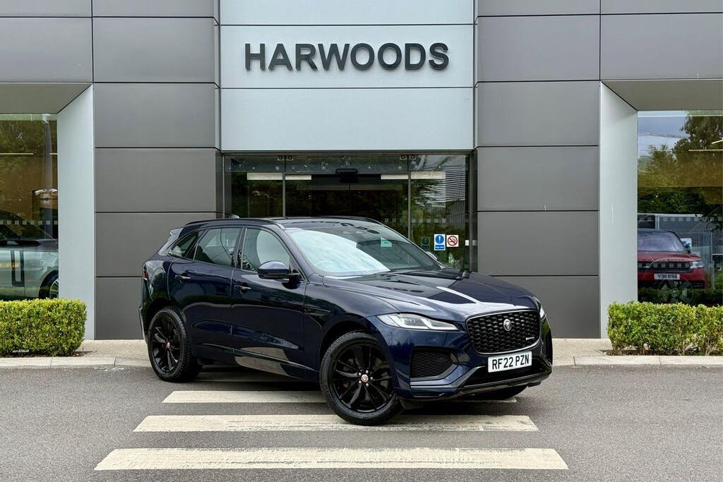 2022 Jaguar F-PACE 2.0 P400e R-Dynamic SE