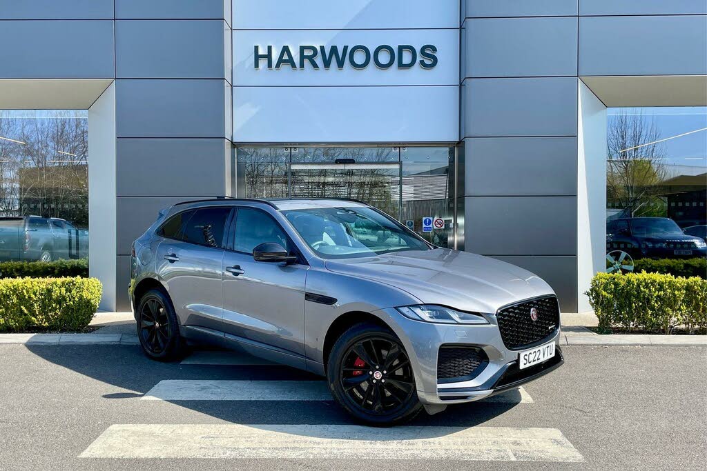 2022 Jaguar F-PACE 2.0 D200 R-Dynamic Black