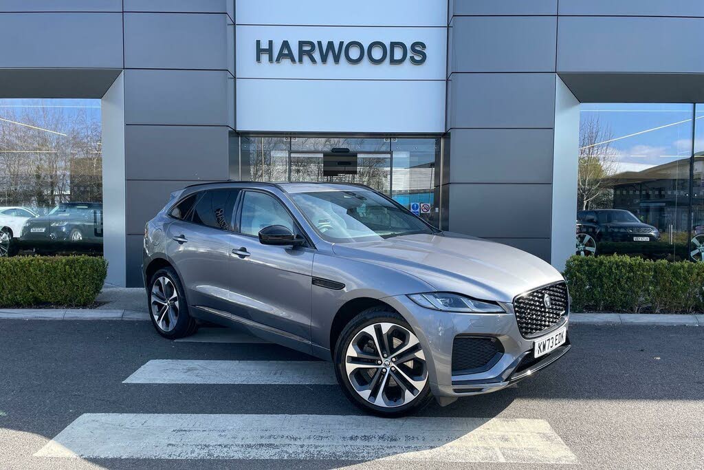 2023 Jaguar F-PACE 2.0 D200 R-Dynamic HSE Black