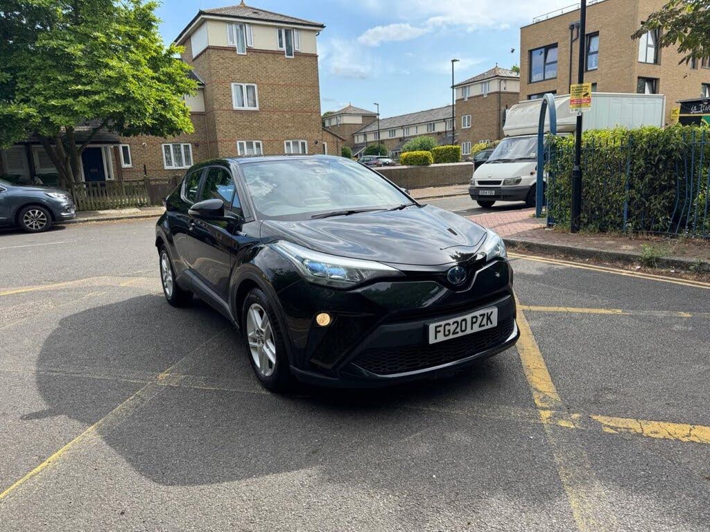 2020 Toyota C-HR 1.8 VVT-i Icon (Parking Pack)