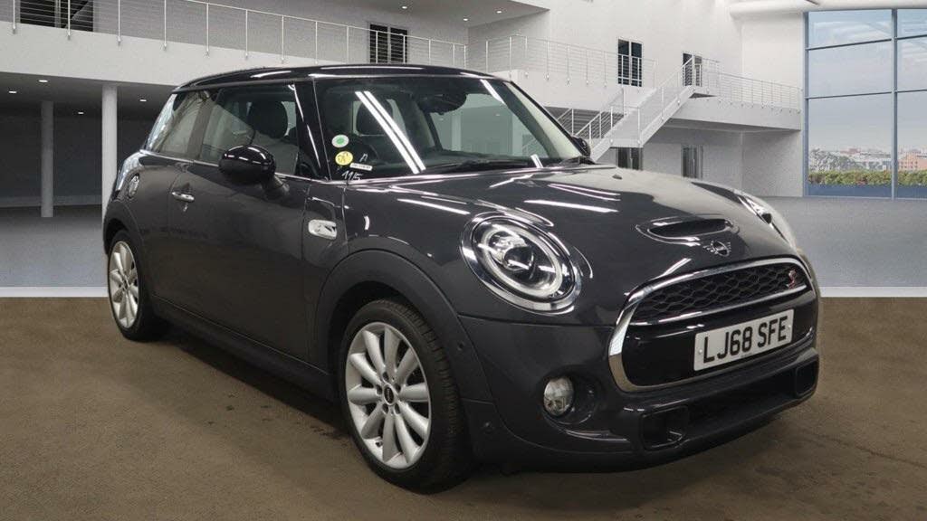 2018 MINI Cooper 2.0 Cooper S Classic (s/s) Hatchback 3d Auto