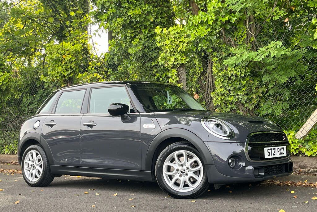 2020 MINI Cooper 2.0 Cooper S Classic (189bhp) (Comfort)(Nav) Hatchback 5d
