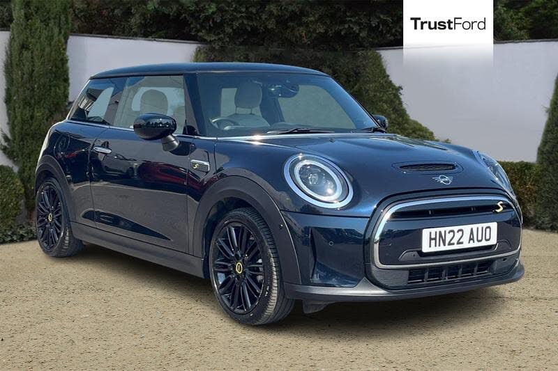 2022 MINI Cooper E Cooper S 3)