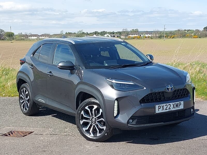 2022 Toyota Yaris 1.5 VVT-i Design (Panoramic Roof)