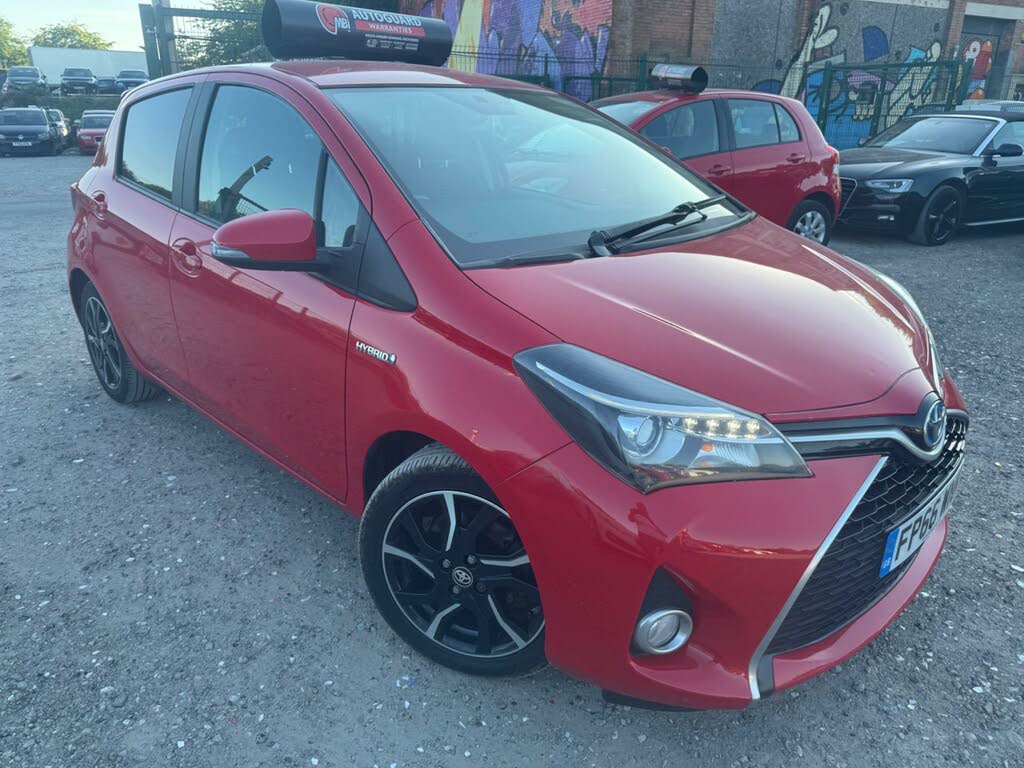 2016 Toyota Yaris 1.5 VVT-i Design (Bi-Tone) Hybrid