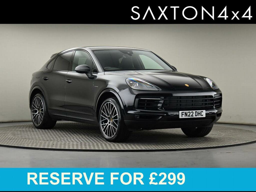 2022 Porsche Cayenne 3.0 V6 E-Hybrid Coupe
