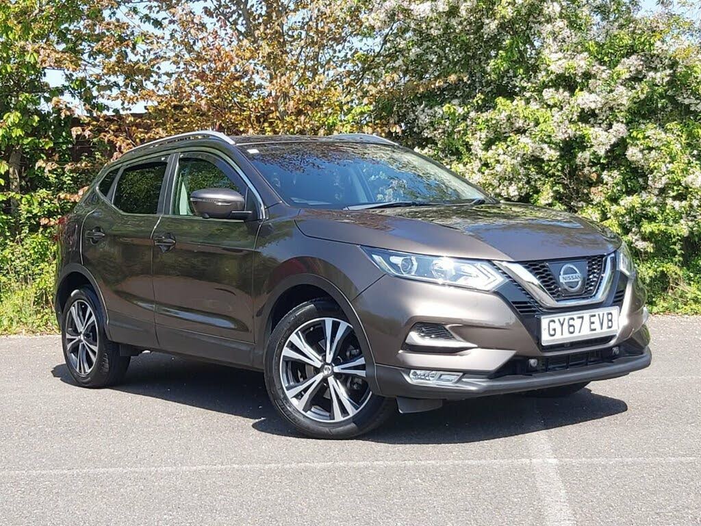 2017 Nissan Qashqai 1.2 DIG-T N-Connecta (Glass Roof Pack) Xtronic CVT