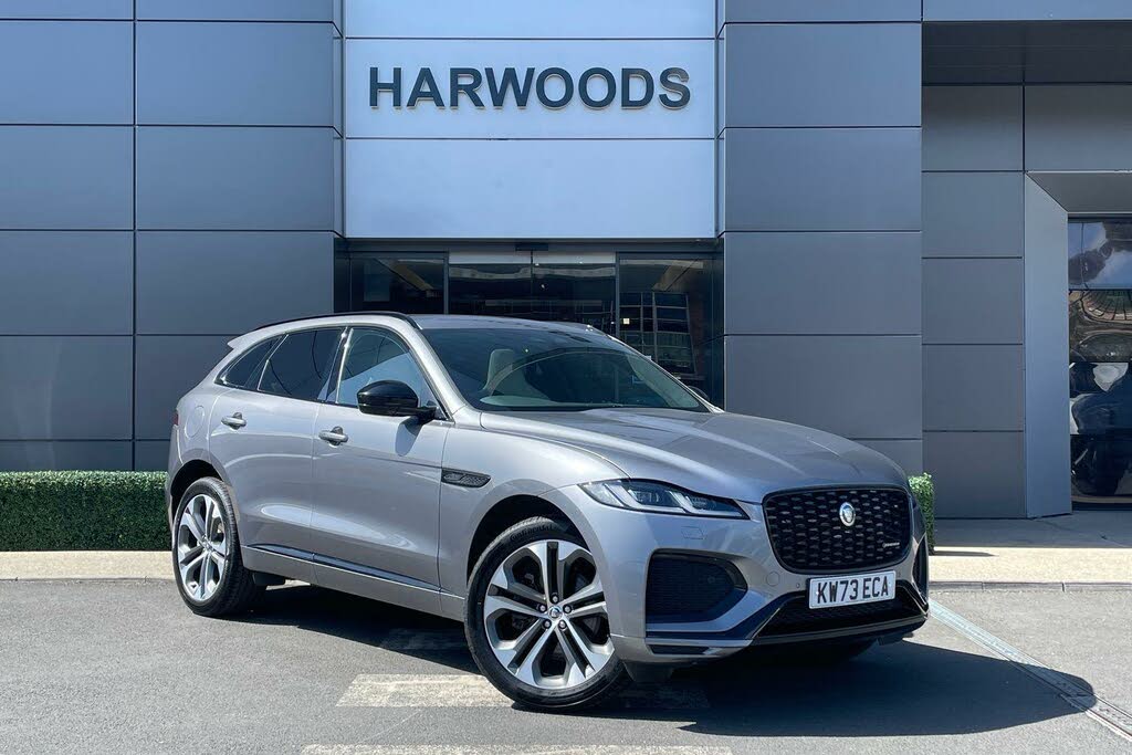 2023 Jaguar F-PACE 2.0 D200 R-Dynamic HSE Black