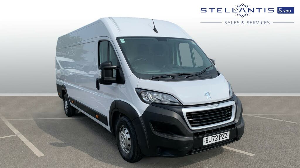 2022 Peugeot Boxer 2.2 BlueHDi Professional 435 L4 H2