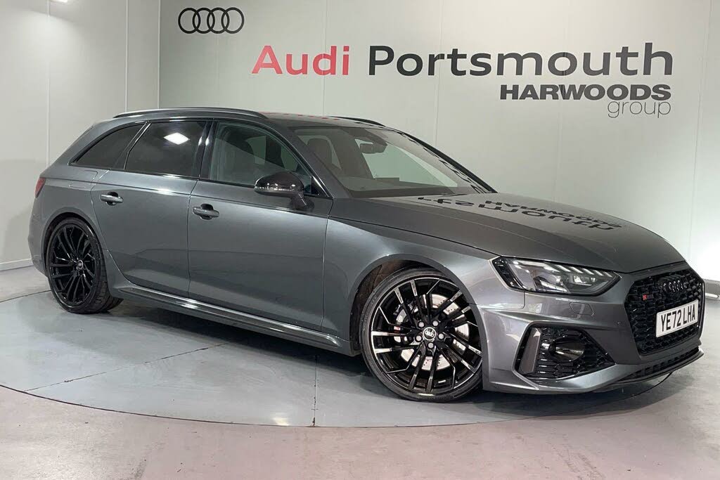 2022 Audi RS4 Avant 2.9 TFSI Carbon Black