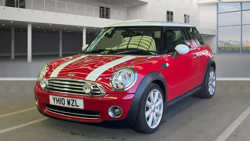 2010 MINI Cooper 1.6 Cooper (122bhp) Hatchback 3d